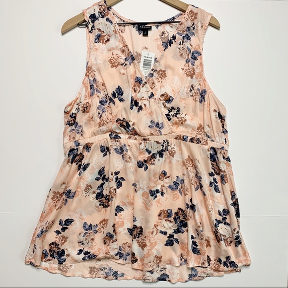 NWT Torrid Blush Floral Sleeveless Challis Tank - Picture 2 of 8